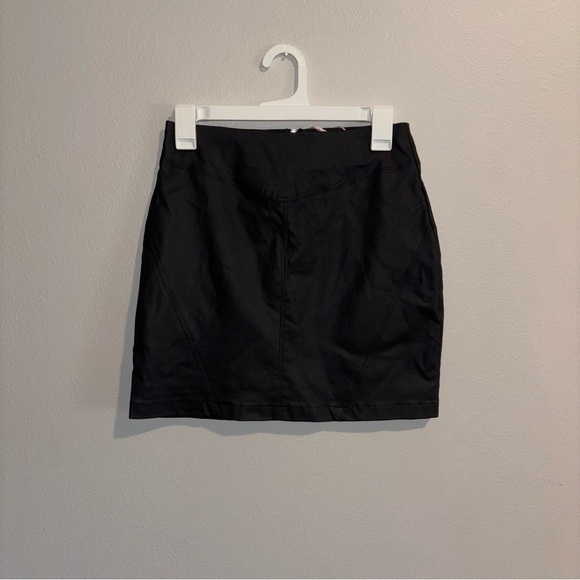 Gianni Bini Dresses & Skirts - GB NWT Black pLeather Mini Skirt Size S